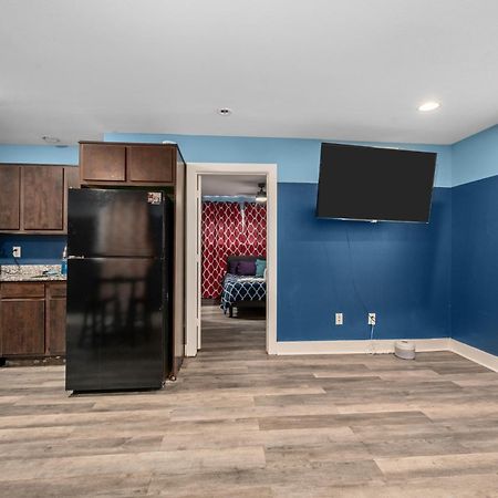 Comfy 1Br Apt With Free Parking Near Nrg & Med Center Х'юстон Екстер'єр фото